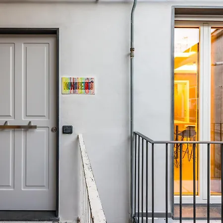 Apartment Pop House In The Heart Of Sanita By Wonderful Italy Naples