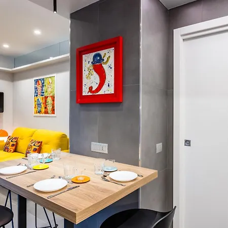 Apartment Pop House In The Heart Of Sanita By Wonderful Italy *